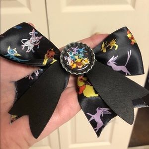 Large Eevee Pokemon Bow